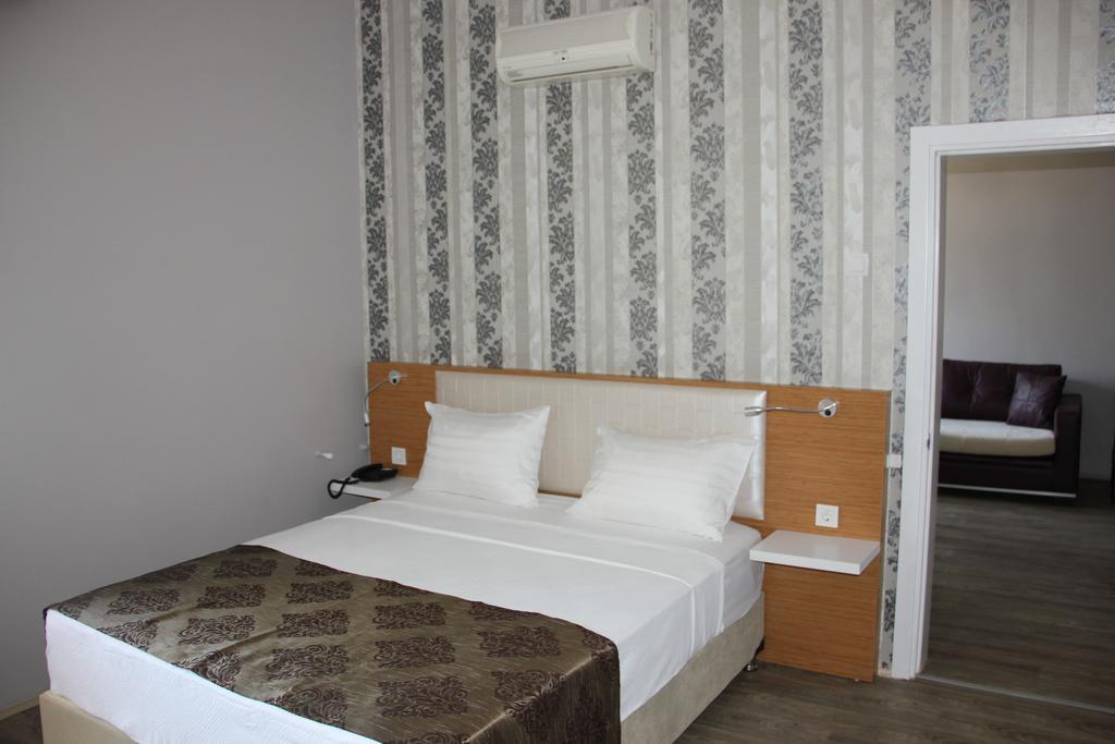 Seka Park Hotel Izmit Buitenkant foto