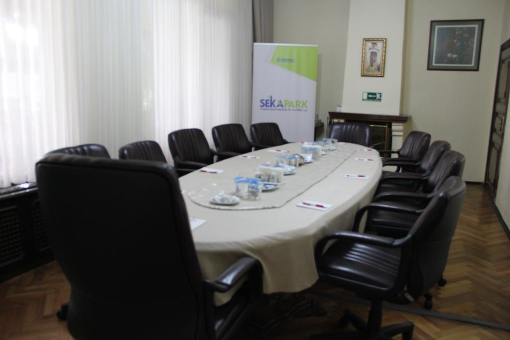 Seka Park Hotel Izmit Buitenkant foto