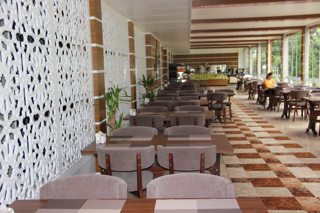 Seka Park Hotel Izmit Buitenkant foto