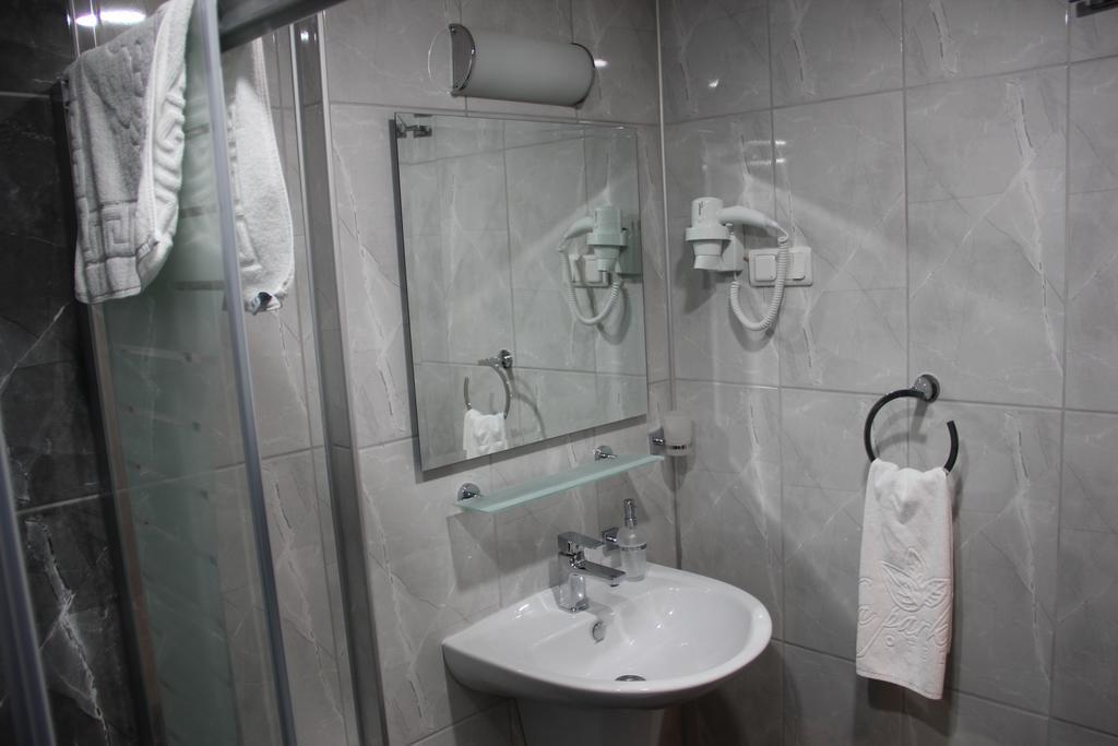 Seka Park Hotel Izmit Buitenkant foto