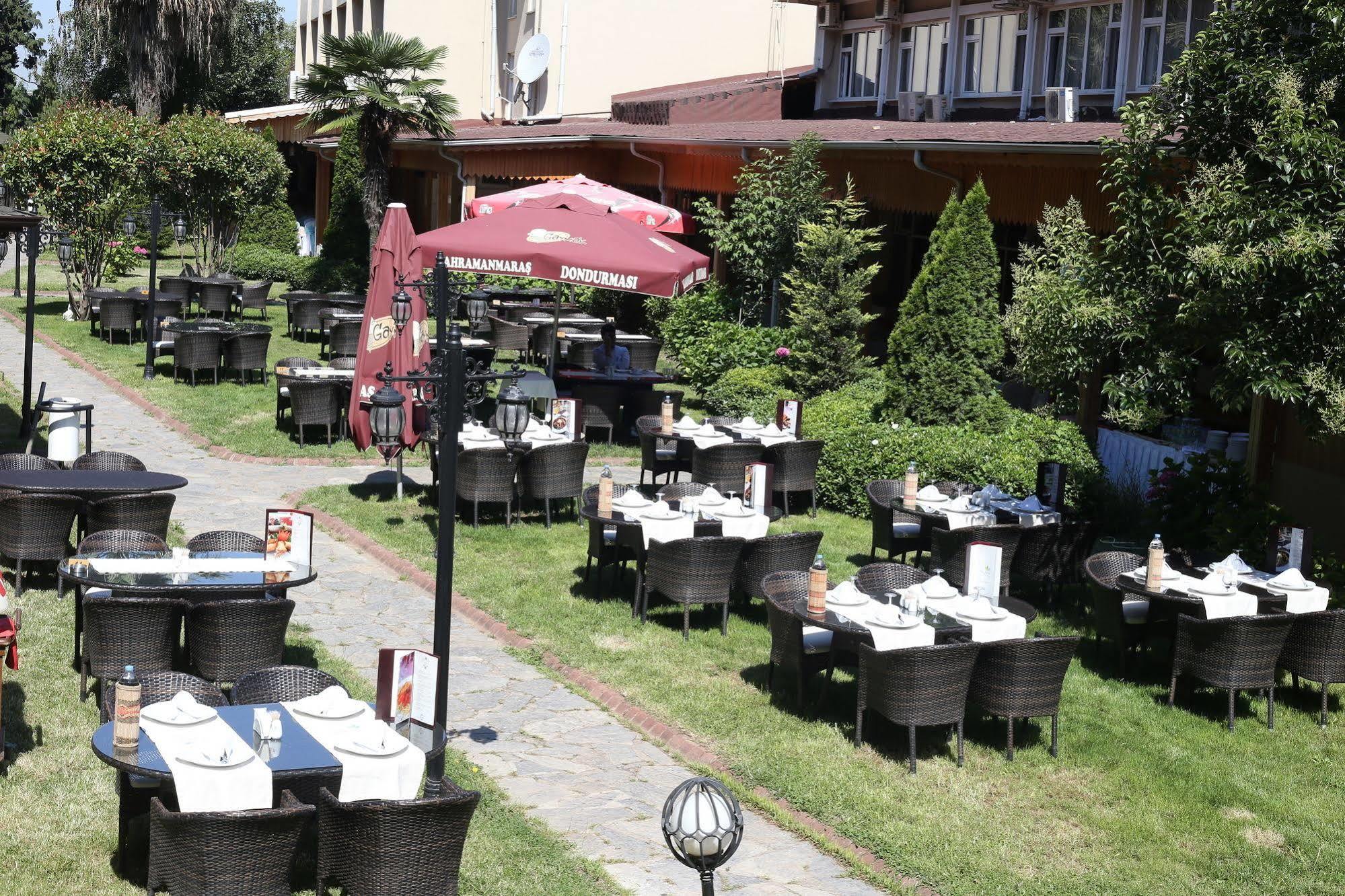 Seka Park Hotel Izmit Buitenkant foto